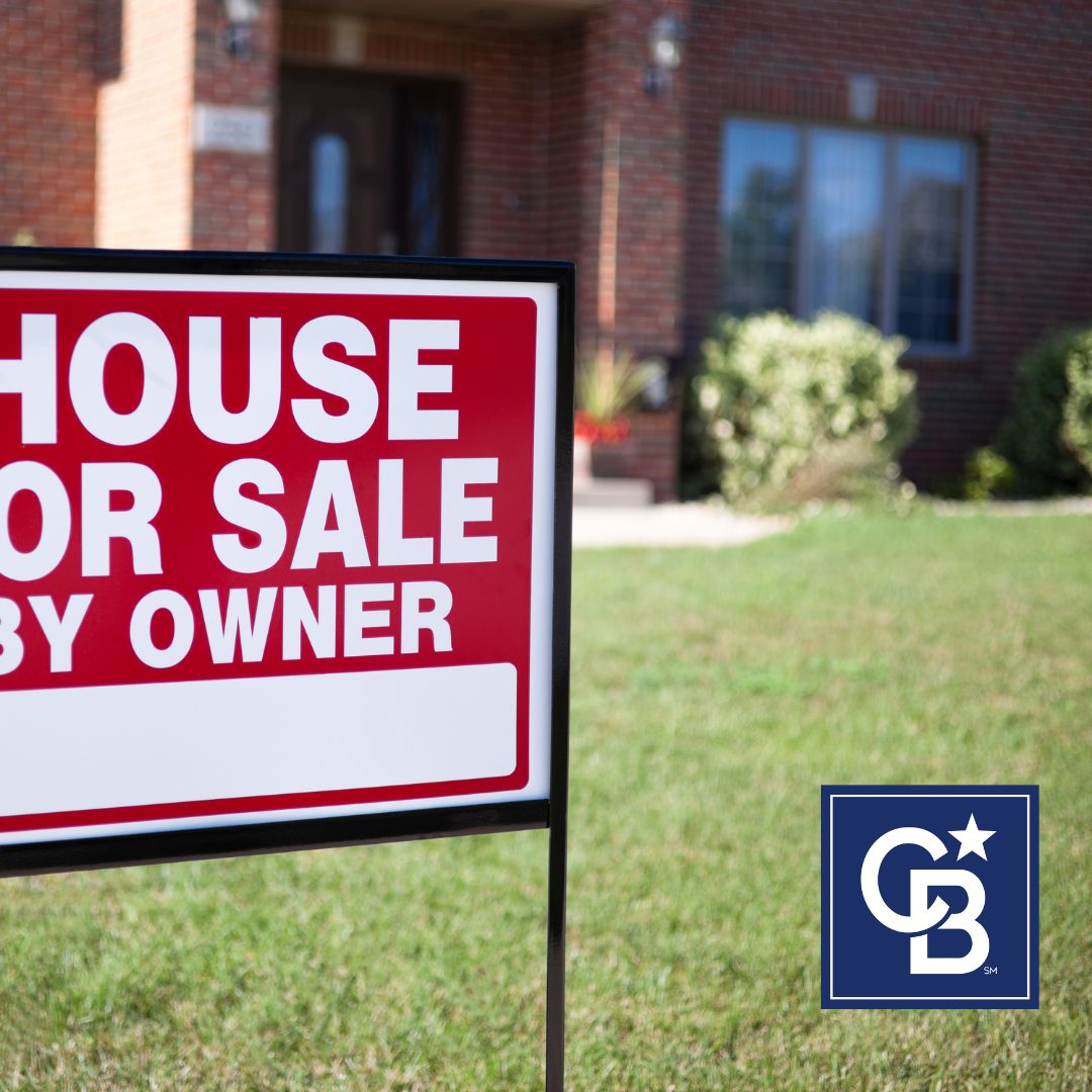 House for sale by owner sign in front yard, representing the risks of selling your house without an agent.